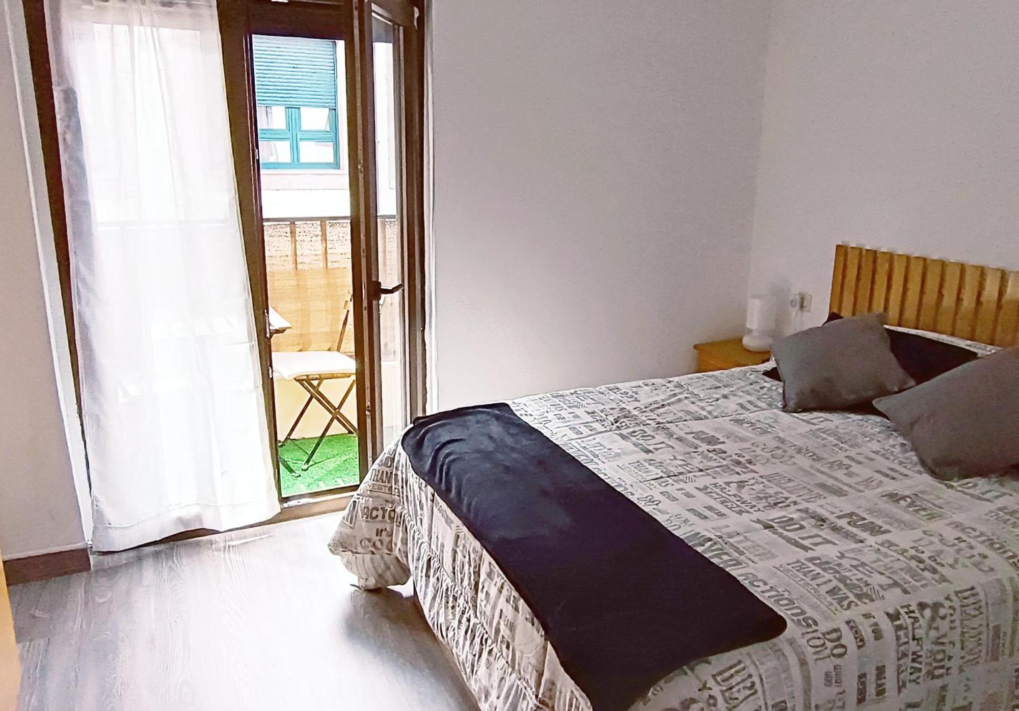 Carly'S House Appartement Onís Buitenkant foto